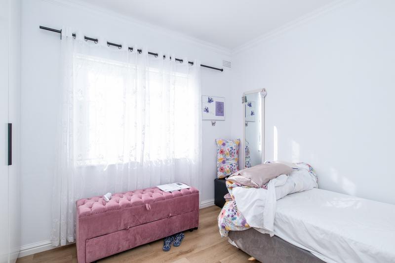 To Let 4 Bedroom Property for Rent in Constantia Western Cape